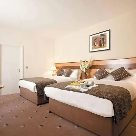 Hotell Ard Ri House Tuam