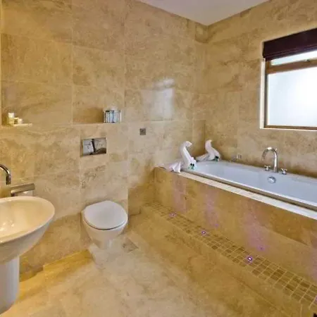 Hotell Ard Ri House