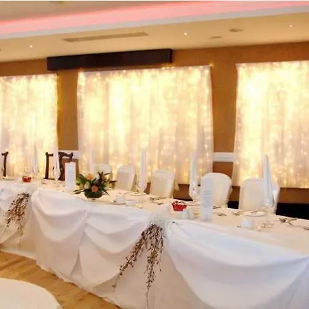 Ard Ri House 3*