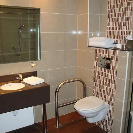 Ard Ri House Hotel 3*