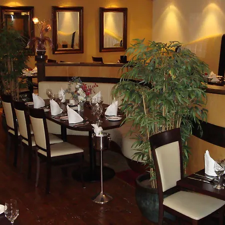 Ard Ri House Hotell 3*