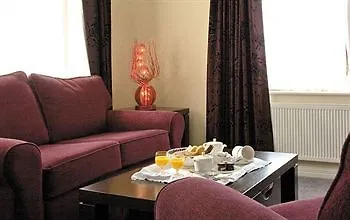 Ard Ri House Hotell 3*