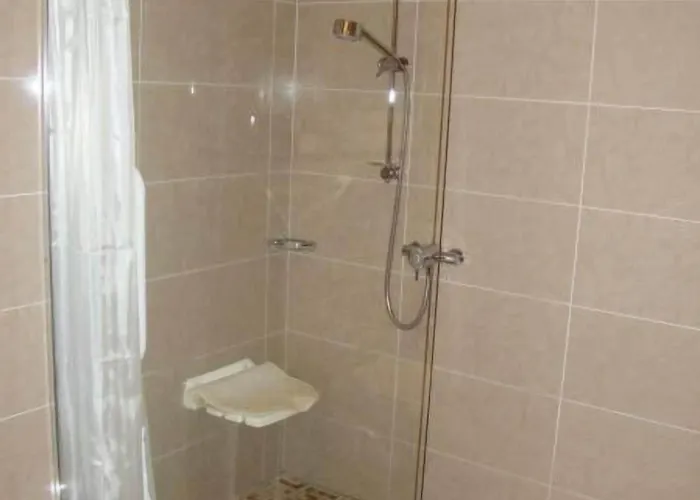 מלון Ard Ri House טואם